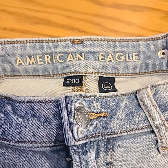 American Eagle Outfitters Light Wash Wide Leg Baggy Jeans Raw Hem Y2k Size 6 - Picture 5 of 7